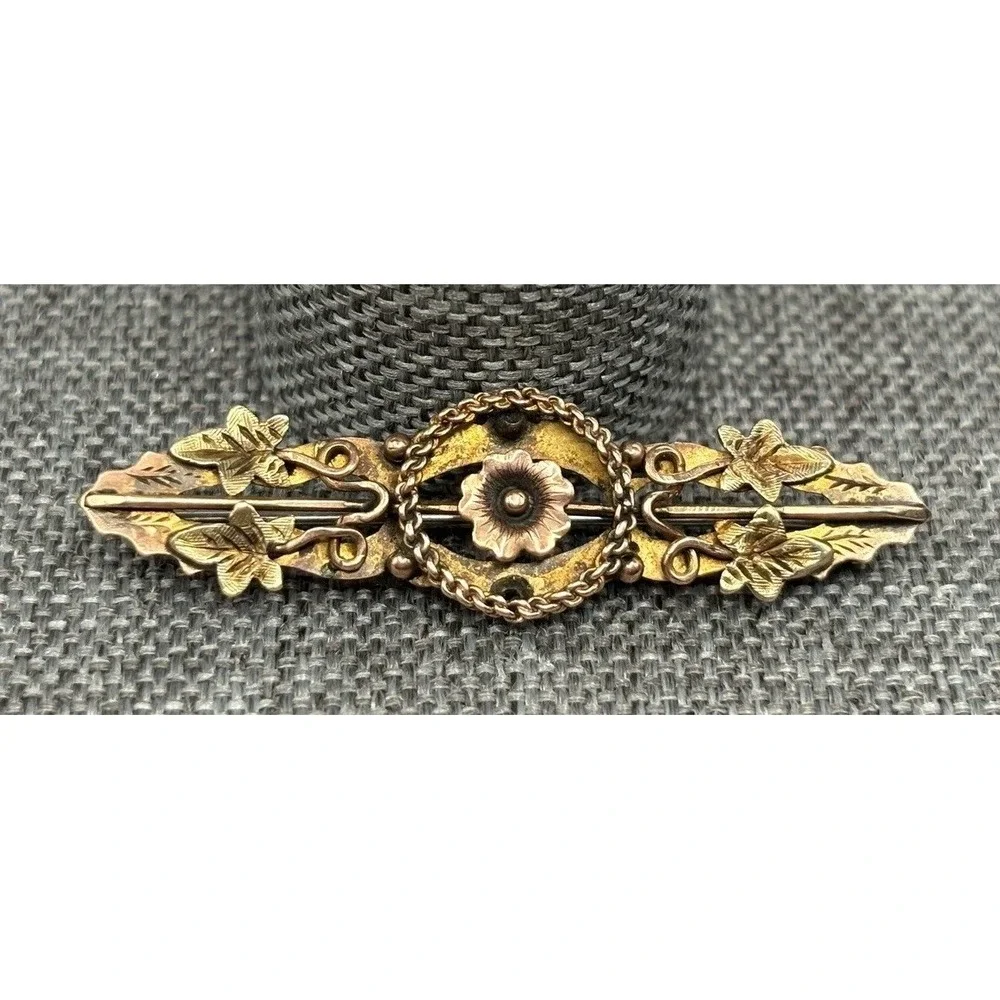 Victorian Vintage 10K Yellow And Rose Gold Ornate Floral Ivy Etruscan Brooch Pin